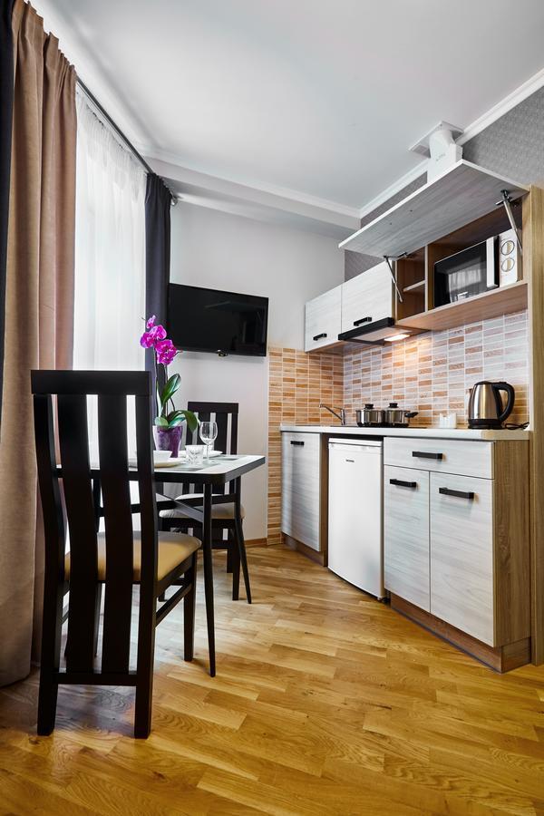 Antares 酒店 Lviv