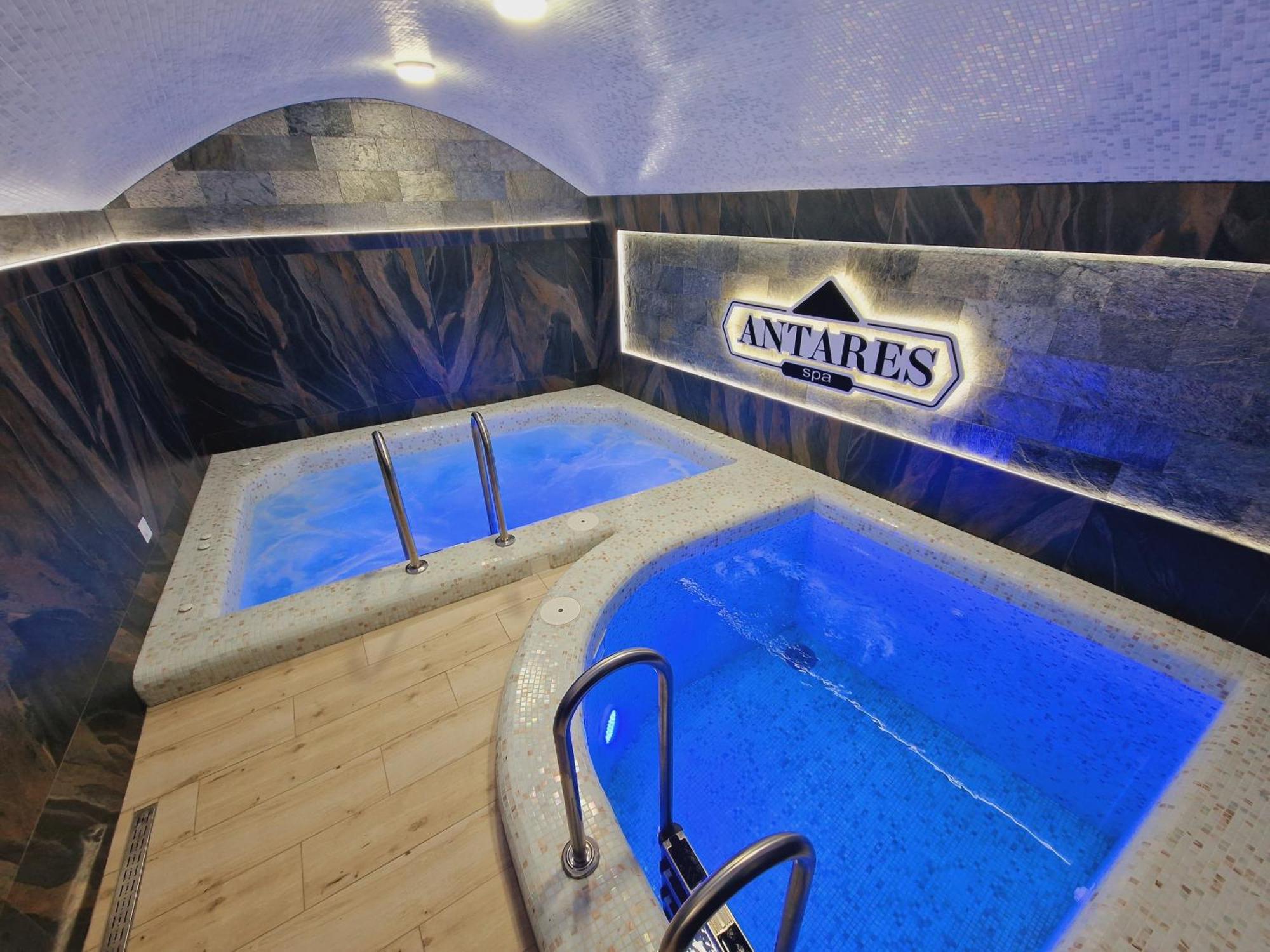 Antares 4* Lviv
